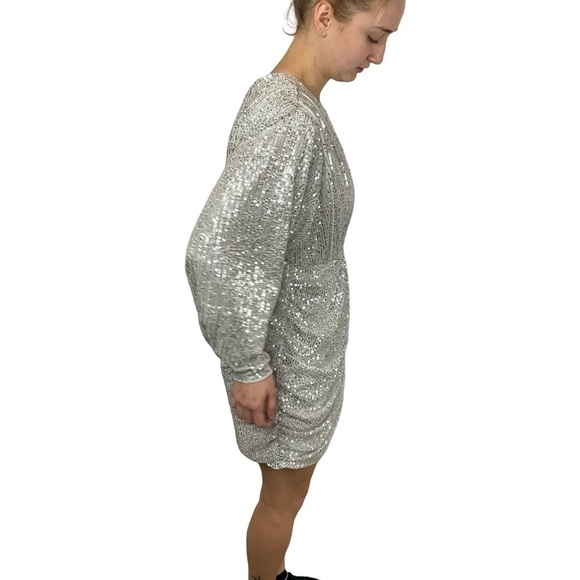 Misguided gorgeous silver sequin little mini dress, New with tags! - Picture 5 of 8